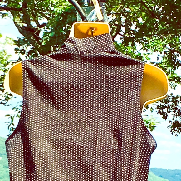 ♥️Great Versatile Tie Neck Top size L (168) - Picture 4 of 5